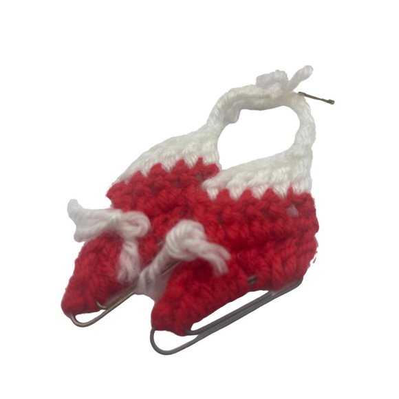 Set of 4 Handmade Crocheted Ornaments 2 Ice Skates 2 Stockings - Picture 4 of 5